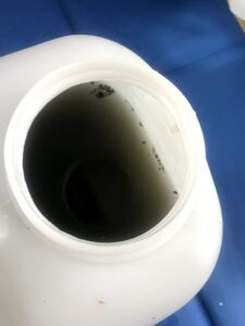 【ハレピカ】ビフォーアフター画像（汚れの水）